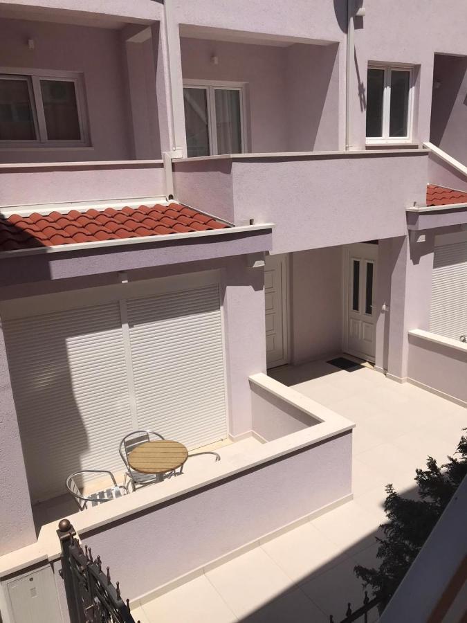 Niko Apartment Baška Voda Exterior foto