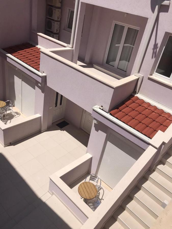 Niko Apartment Baška Voda Exterior foto